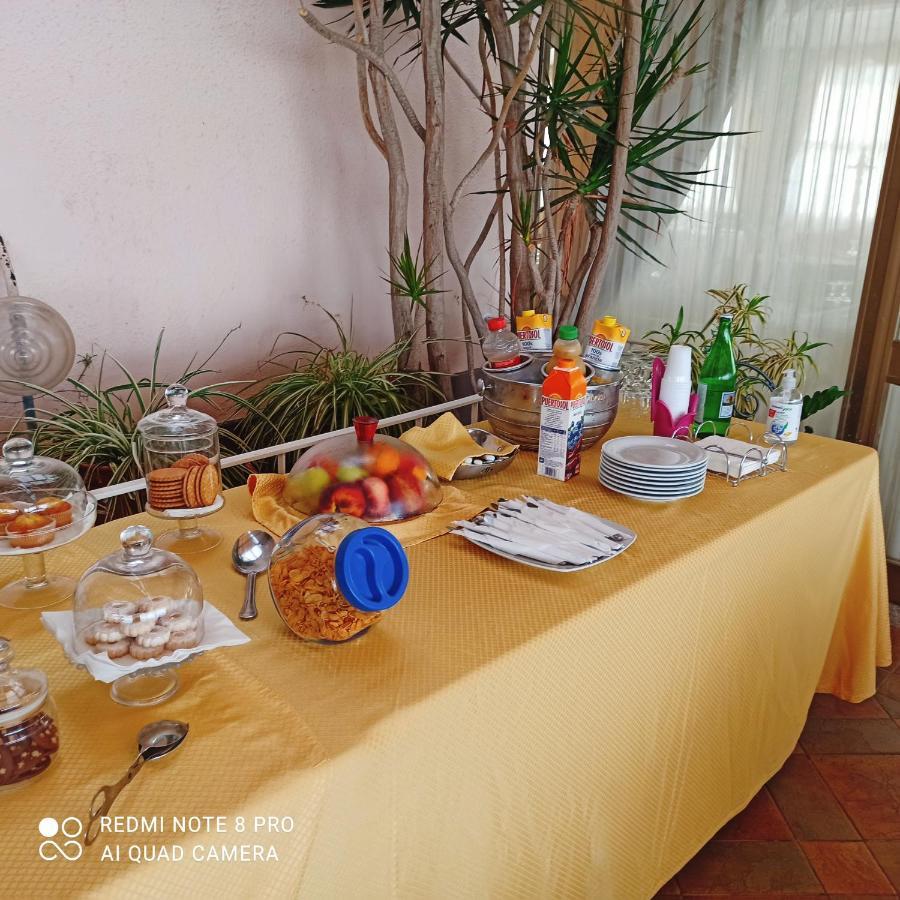 Paradiso Hotel Ristorante Riaci Capo Kültér fotó