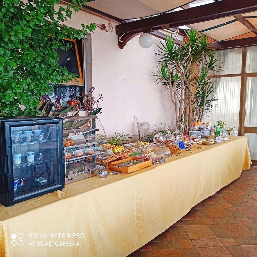 Paradiso Hotel Ristorante Riaci Capo Kültér fotó