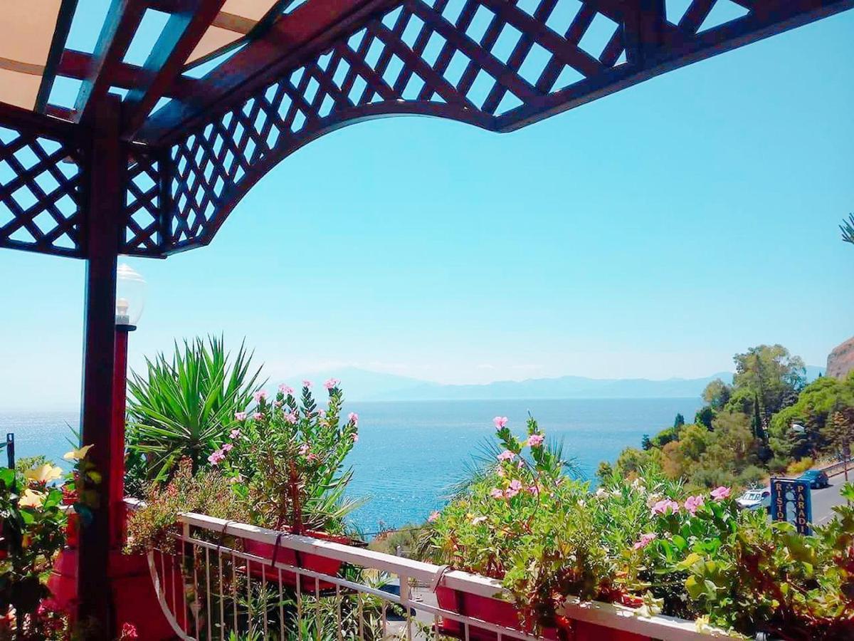 Paradiso Hotel Ristorante Riaci Capo Kültér fotó