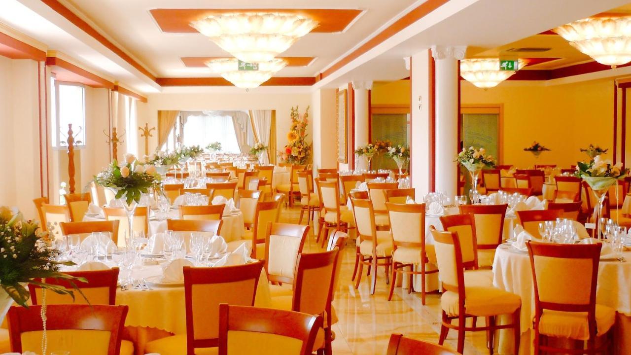 Paradiso Hotel Ristorante Riaci Capo Kültér fotó