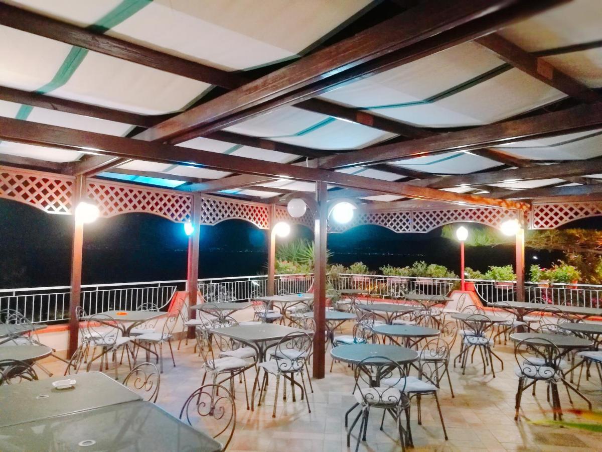 Paradiso Hotel Ristorante Riaci Capo Kültér fotó