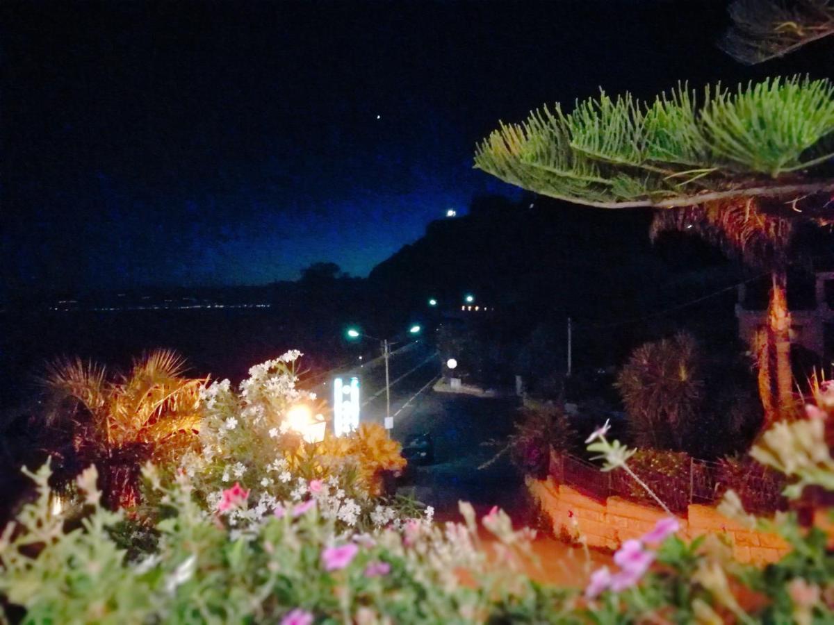 Paradiso Hotel Ristorante Riaci Capo Kültér fotó