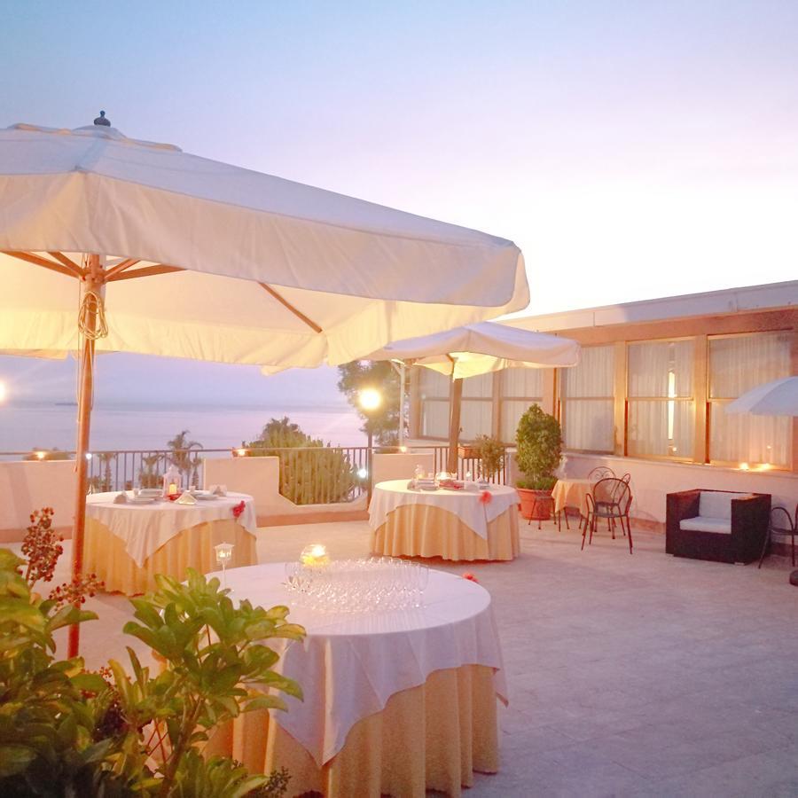 Paradiso Hotel Ristorante Riaci Capo Kültér fotó