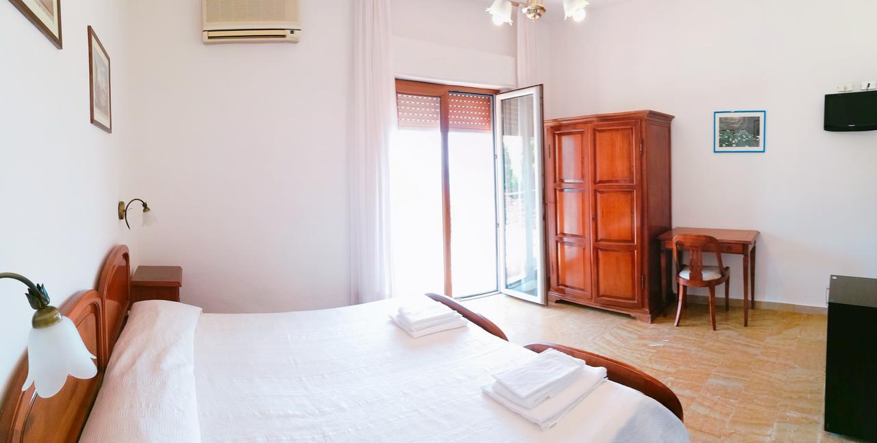 Paradiso Hotel Ristorante Riaci Capo Kültér fotó