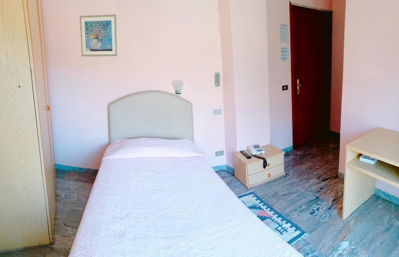 Paradiso Hotel Ristorante Riaci Capo Kültér fotó